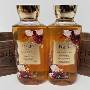 Bath & Body Works Dahlia Shower Gel x 2 Never opened!